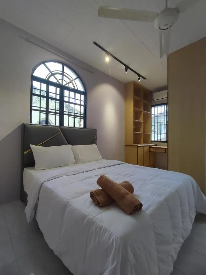 Ipoh Tambun Sunway 5 Rooms Spacious Homestay Holiday home